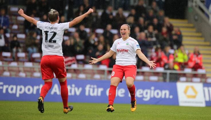 05 11 2017 xcex Germany Frankfurt Football Womens Football Alliance Women Bundesliga Season 2017 2018 1 FFC Frankfurt SV Werder Bremen Torjubel FFC Frankfurt Laura Störzel is happy about her goal Jubel Freude emotions