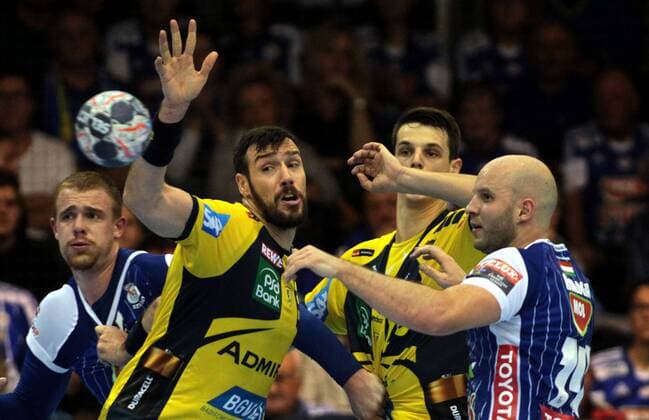 05.11.2017 Szeged(Hungary) Mol Pick Szeged-Rhein Neckar Löwen EHF Champions League men s handball Gedeon Guardiola(2L) with Filip Taleski(3L) Rhein Neckar Löwen stoopped Zsolt Balogh (r)Mol Pick Szeged : 