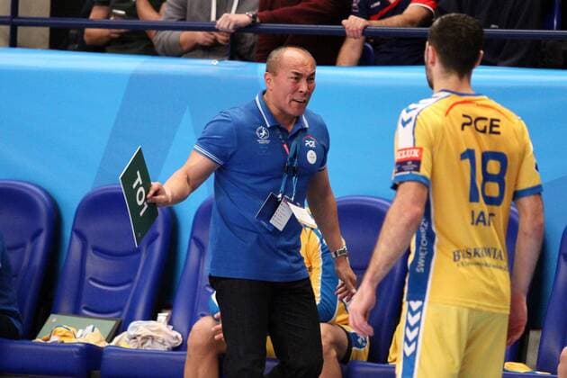 Talant Dujshebaev Kielce HANDBALL Paris Saint Germain Handball vs PGE Vive Kielce Velux EHF Champions League 6eme journee 05 11 2017 KevinDomas Panoramic 