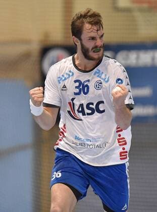 05 11 2017 Handball season 2017 2018 3 league men HC Erlangen HCE II TV Großwallstadt Lars spit 36 u200b u200bTV Großwallstadt Torjubel cheers joy clenched fist fists