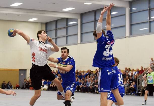 05 11 2017 xpsx Handball A Youth 1 Bundesliga HSG Hanau TVG Junior Academy v l Ninin Jedinak Hanau Christos Erifopoulos TVG Thomas Keck TVG Hanau Hessen Germany