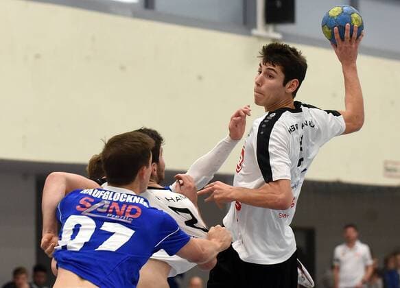 05 11 2017 xpsx Handball A Youth 1 Bundesliga HSG Hanau TVG Junior Academy v Tim Timglöckner TVG Nino Jedinak Hanau Hanau Hessen Germany