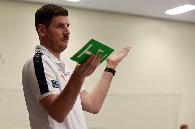 05 11 2017 xpsx Handball A Youth 1 Bundesliga HSG Hanau TVG Junior Academy v l Coach Hannes Geist Hanau Hanau Hessen Germany
