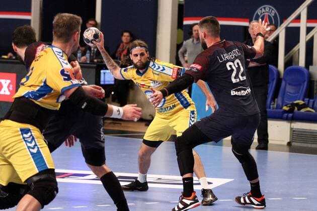 Dean Bombac Kielce HANDBALL Paris Saint Germain Handball vs PGE Vive Kielce Velux EHF Champions League 6eme journee 05 11 2017 KevinDomas Panoramic 