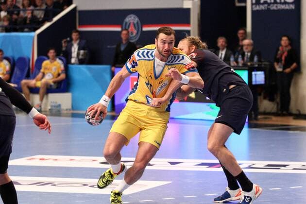 Mariusz Jurkiewicz Kielce HANDBALL Paris Saint Germain Handball vs PGE Vive Kielce Velux EHF Champions League 6eme journee 05 11 2017 KevinDomas Panoramic 