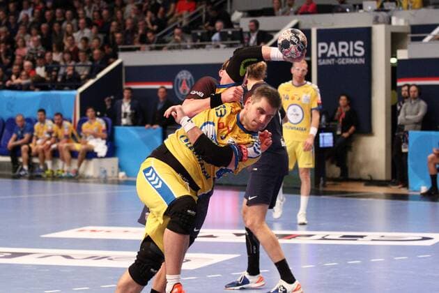 Jueln Aguinagalde Kielce HANDBALL Paris Saint Germain Handball vs PGE Vive Kielce Velux EHF Champions League 6eme journee 05 11 2017 KevinDomas Panoramic 