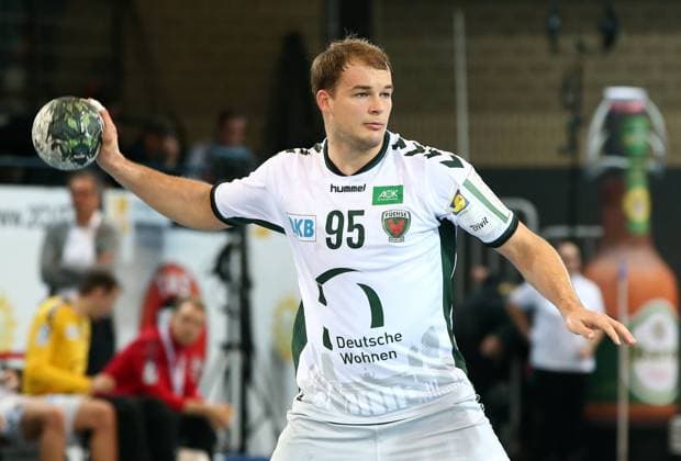 Paul Drux Action Upper Body Upper Body Sport Handball DKB Bundesliga Men Season 2017 2018 05 11 2017 TuS N Lübbecke vs Füchse Berlin