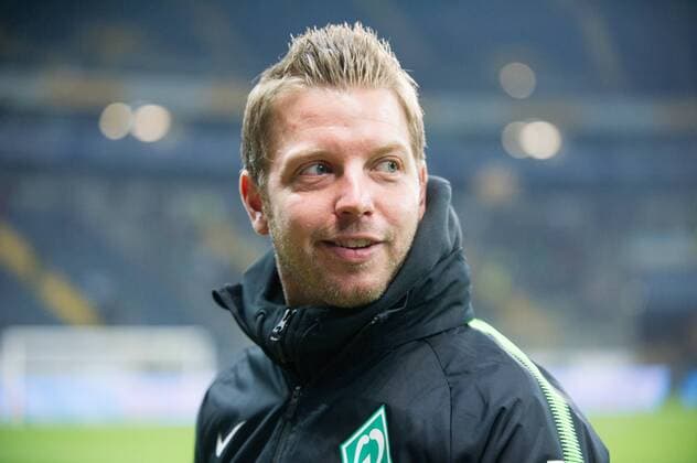 Coach Florian KOHFELDT HB gives his debut in the Bundesliga Soccer 1 Bundesliga 11 Gameday Eintracht Frankfurt F SV Werder Bremen HB 2 1 on 03 11 2017 in Frankfurt Germany Â