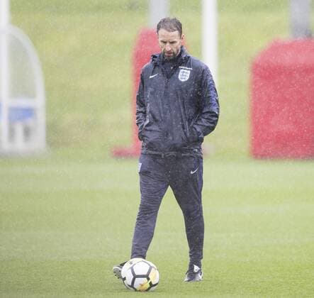Fu?ball, Training Nationalteam England England Training Gareth Southgate of England during training at St Georges Park, Burton upon Trent Content Not Available For UK Newspapers Copyright: xJAMESxWILSONx FIL-10915-0013