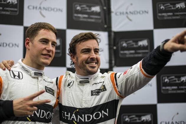 Formel 1, GP Brasilien, Kartrennen November 8, 2017 - Sao Paulo, Sao Paulo, Brazil - Nov, 2017 - Sao Paulo, Sao Paulo, Brazil - Spanish rider FERNANDO ALONSO (right) and his teammate Belgian STOFFEL VANDOORNE of McLaren Honda participated in a Kart race at the Granja Viana kartodromo in Sao Paulo (SP) on Wednesday (8). The pilots are in Brazil to participate in the Formula 1 Grand Prix next Sunday. Fernando Alonso runs in a kart track in Sao Paulo - ZUMAc168 20171108_zap_c168_010 Copyright: xMarceloxChellox