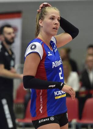 8 November 2017 Stuttgarts Femke Stoltenborg Dresden SC MTV Allianz Stuttgart 3 2 DVV Volleyball 1 Bundesliga