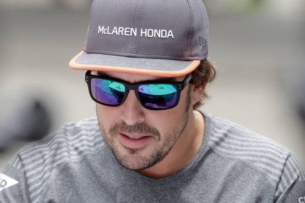 November 9, 2017 - Sao Paulo, Brazil - Fernando Alonso, a McLaren driver in the pit of the Interlagos Autodrome in southern Sao Paulo on Thursday, 09, during preparations for the Brazilian Grand Prix of Formula 1, which takes place on Sunday, 12 Brazil F1 GP preparations - ZUMAo70_ 80792632st Copyright: xDarioxOliveirax