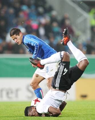 Germany Italy Football U20 International Chemnitz 09 11 2017 community4you Arena Football U20 International Germany vs Italy Pictured v l Alessandro Rossi U20 Italy v Frederic Ananou U20 GER Roda Kerkrade injures his shoulder