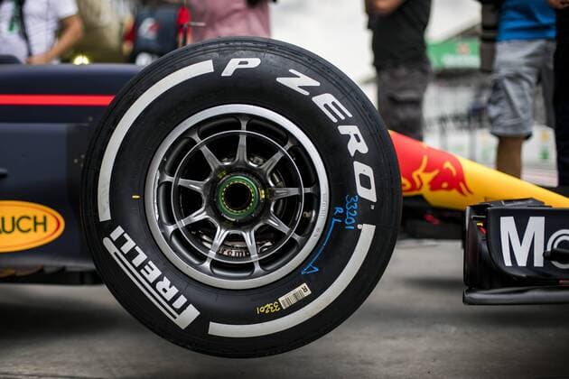 November 9, 2017 - Sao Paulo, Sao Paulo, Brazil - Nov, 2017 - Sao Paulo, Sao Paulo, Brazil - This Thursday (9) the Formula 1 teams make the final preparations for the Brazilian Formula 1 Grand Prix that takes place next Sunday. Preparations for the Formula 1 GP Brazil - ZUMAc168 20171109_zap_c168_017 Copyright: xMarceloxChellox