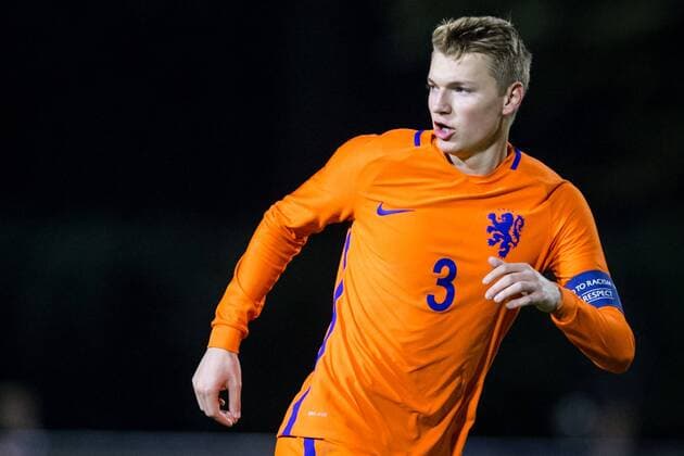 ZEIST - 09-11-2017 , voetbal , oefenwedstrijd , Campus Zeist , seizoen 2017 2018 , Nederland O19 - Italie O19 , Nederland speler Perr Schuurs Nederland O19 - Italie O19  x1803920x