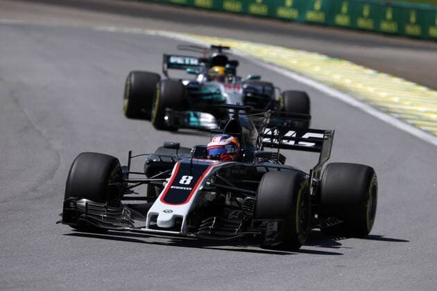 10.11.2017 - Free Practice 1, Romain Grosjean (FRA) Haas F1 Team VF-17 Brazilian Grand Prix, Sao Paulo, Interlagos 9 - 12 November 2017 10.11.2017 - Free Practice 1, Romain Grosjean (FRA) Haas F1 Team VF-17 