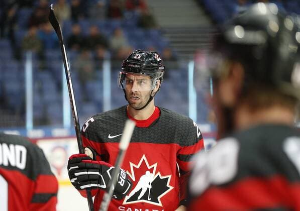 Eishockey, Karjala Cup, Kanada - Schweden Teddy Purcell 25, Canada during their Ice hockey Eishockey Karjala tournament Canada - Sweden match in Hartwall Arena 10. November 2017 in Helsinki, Finland.  Copyright: xTomixHänninenx NP24_np24SPO1040071016
