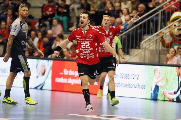 Torjubel at Vyron Papadopoulos ASV Hamm Westphalia 22 and ah48 at the rear ASV Hamm Westphalia vs VfL Eintracht Hagen Handball 2 Bundesliga 10 11 2017 Hamm Copyright: xEibner-Pressefoto Strohdiekx EP_JSK