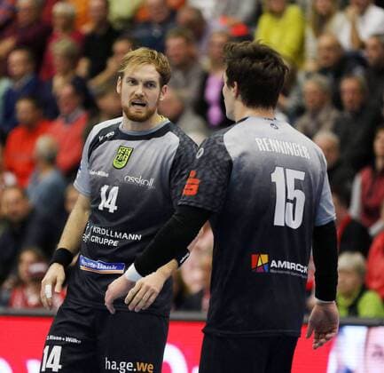 Jannis Fauteck VfL Eintracht Hagen 14 Julian Renninger VfL Eintracht Hagen 15 ASV Hamm Westphalia vs VfL Eintracht Hagen Handball 2 Bundesliga 10 11 2017 Hamm Copyright: xEibner-Pressefoto Strohdiekx EP_JSK