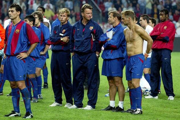 season 2002 2003 Amsterdam Tournement 04 08 2002 Ajax Barcelona 4 3 louis van gaal andries jonker french corner and frank de boer louis van gaal
