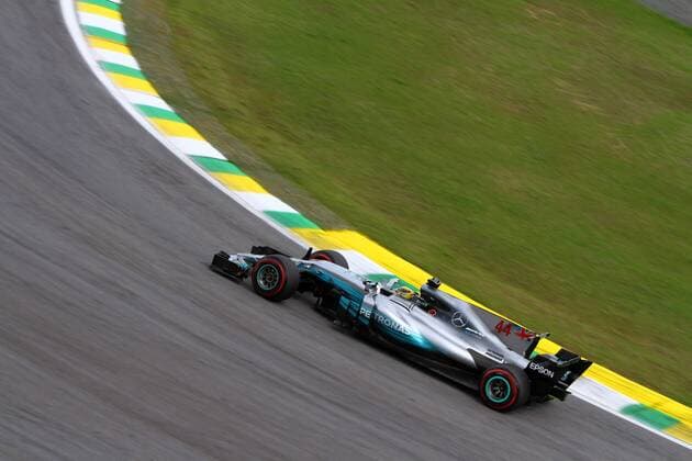 10.11.2017 - Free Practice 2, Lewis Hamilton (GBR) Mercedes AMG F1 W08 Brazilian Grand Prix, Sao Paulo, Interlagos 9 - 12 November 2017 10.11.2017 - Free Practice 2, Lewis Hamilton (GBR) Mercedes AMG F1 W08 