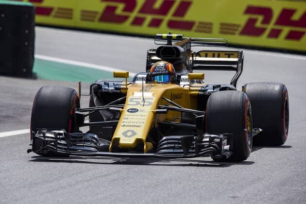 November 10, 2017 - Sao Paulo, Sao Paulo, Brazil - Nov, 2017 - Sao Paulo, Sao Paulo, Brazil - CARLOS SAINZ Renault. Free practice this Friday (10), for the Brazilian Grand Prix of Formula One that takes place next Sunday at the Autodromo de Interlagos in SoÂ£o Paulo. Free practice for the Formula One GP Brazil - ZUMAc168 20171110_zap_c168_034 Copyright: xMarceloxChellox