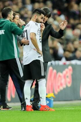 London England 10 11 2017 Laenders England England coach Joachim Loew GER speaks with Ilkay Guendogan GER DeFodi048