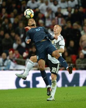 Soccer Mens Season 2017 2018 Test match in London England Germany v Ruben Loftus Cheek England Joshua Kimmich Germany 10 11 2017 Copyright: xMichaelxHundtx xMatthiasxKochx