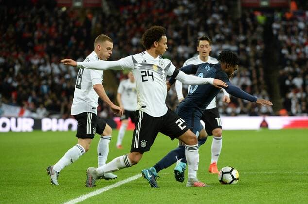 Football Mens Season 2017 2018 Test match in London England Germany v l Joshua Kimmich Germany Leroy Sane Germany Danny Rose England 10 11 2017 Copyright: xMichaelxHundtx xMatthiasxKochx