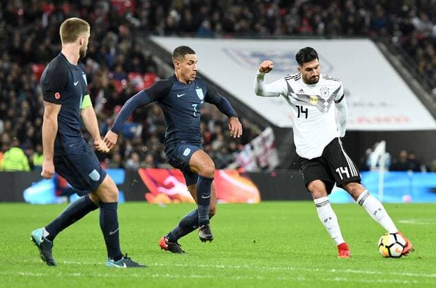 10 11 2017 xfux Football Laender match Friendly match England Germany emspor v Jake Livermore England Emre Can German national football team DFB London