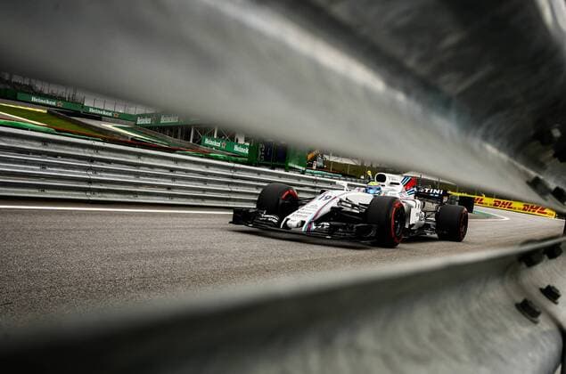 Dia de treino classificatório para GP F1 SÃO PAULO, SP - 11.11.2017: DIA DE TREINO CLASSIFICATÓRIO PARA GP F1 - In the photo the pilot, Brazilian Felipe Massa of Willians Racing, during free practice in the morning. Classifying training day on Saturday (11), for the Brazilian Formula 1 Grand Prix, which will take place on Sunday (12) at the José Carlos Pace racetrack in Interlagos. (Photo: Aloisio Mauricio Fotoarena) x1425109x  AloisioxMauricio