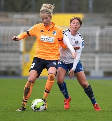 GER 1 Bundesliga Women FF USV Jena vs TSG Hoffenheim 12 11 17 Jena Ernst Abbe Sportfeld GER Allianz Women Bundesliga 1 Bundesliga Women Season 2017 2018 08 Round FF FF JV vs TSG Hoffenheim in the picture Susann Utes Jena against Sharon Beck Hoffenheim