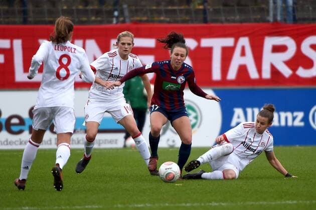 Soccer Women 1 Bundesliga Season 2017 18 8 Matchday 1 FFC Turbine Potsdam FC Bayern Munich Melanie Leupolz No 8 FC Bayern Munich Carina Wenninger No 19 FC Bayern Munich Viktoria Schwalm No 17 1 FFC Turbine Potsdam Simone Laudehr No 21 FC Bayern Munich 12 11 17 Copyright: xMichaelxHundtx xMatthiasxKochx