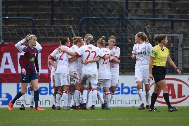 Soccer Women 1 Bundesliga Season 2017 18 8 Round 1 FFC Turbine Potsdam FC Bayern Munich Jubilation after the goal to 1 2 by Fridolina Rolfö No. 14 FC Bayern Munich 12 11 17 Copyright: xMichaelxHundtx xMatthiasxKochx