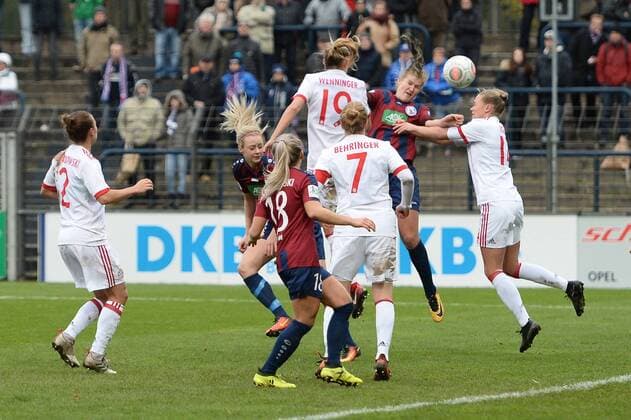 Soccer Women 1 Bundesliga Season 2017 18 8 Round 1 FFC Turbine Potsdam FC Bayern Munich Rachel Kiwic No 25 1 FFC Turbine Potsdam scores the goal for 1 1 12 11 17 Copyright: xMichaelxHundtx xMatthiasxKochx