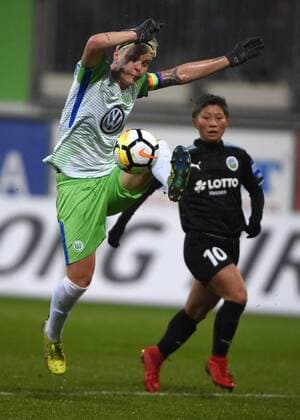 Nilla Fischer Wolfsburg 4 171112 WOLFSBURG GERMANY Football League Women Bundesliga 8 Gameday VfL Wolfsburg vs 1 FFC Frankfurt on 12 November 2017 in AOK Stadium in Wolfsburg Germany xPW001F2Px