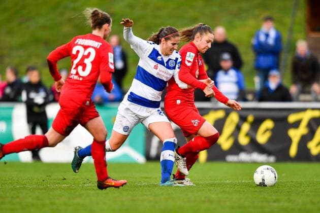 Laufduell Pia Rijsdijk MSV 25 and Kristina Hild Cologne 27 Soccer Allianz Women Bundesliga MSV Duisburg 1 FC Köln xmkx