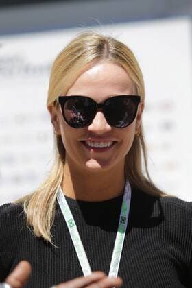 12.11.2017 - Carmen Jorda (ESP) Renault Formula One Team Development Driver Brazilian Grand Prix, Sao Paulo, Interlagos 9 - 12 November 2017 12.11.2017 - Carmen Jorda (ESP) Renault Sport Formula One Team Development Driver 