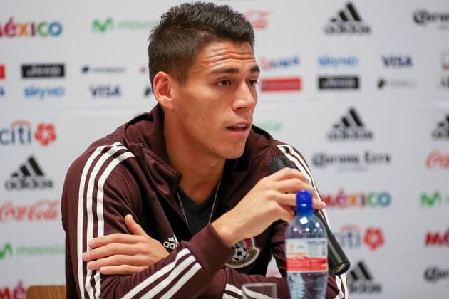 Fußball, Training und PK Nationalteam Mexiko Gdansk, 12.11.2017 Pilka nozna. Konferencja prasowa reprezentacji Meksyku, Gdansk,Polska., Football. press conference PK Pressekonferenz national team Nationalteam of Mexico, Gdansk , Poland., NZ: Hector Moreno Fot. Tomasz Zasinski 058sport.pl NEWSPIX.PL --- Newspix.pl  20171112_IMG_0022_008_ZAS