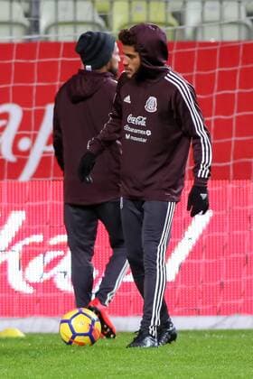 Fußball, Training und PK Nationalteam Mexiko Gdansk, 12.11.2017 Pilka nozna. Reprezentacja Meksyku. Trening,Gdansk,Polska., Football. national team Nationalteam of Mexico. Trening., Gdansk , Poland., NZ: Jonathan Dos Santos Fot. Tomasz Zasinski 058sport.pl NEWSPIX.PL --- Newspix.pl  20171112_IMG_0071_008_ZAS