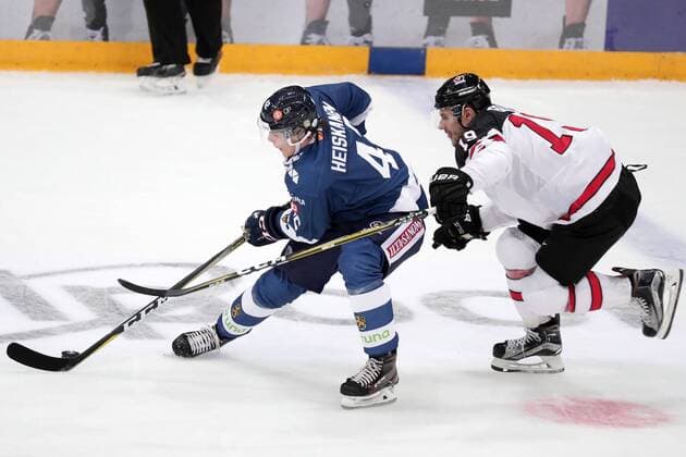 Mikko Lehtonen 4, Finland and Gilbert Brule 19, Canada during their Icehockey Karjala tournament Finland - Canada match in Hartwall Arena 12. November 2017 in Helsinki, Finland.  Copyright: xMattixMatikainenx NP24_00020386