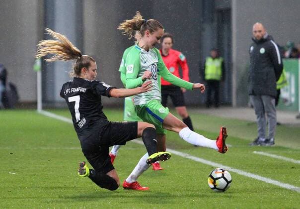 VfL vs Frankfurt Women Wolfsburg Germany 12 11 2017 FOOTBALL VfL Wolfsburg vs 1 FFC Frankfurt 1 Allianz Women Bundesliga Season 2017 18 Picture shows Margarita Gidion 1 FFC Frankfurt Caroline Graham Hansen VfL Wolfsburg Wolfsburg