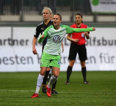 VfL vs Frankfurt Women Wolfsburg Germany 12 11 2017 FOOTBALL VfL Wolfsburg vs 1 FFC Frankfurt 1 Allianz Women Bundesliga Season 2017 18 Image shows Caroline Graham Hansen VfL Wolfsburg Wolfsburg