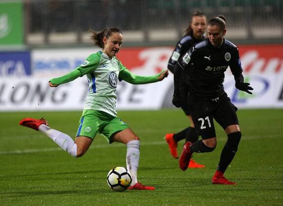 VfL vs Frankfurt Women Wolfsburg Germany 12 11 2017 FOOTBALL VfL Wolfsburg vs 1 FFC Frankfurt 1 Allianz Women Bundesliga Season 2017 18 Image shows Caroline Graham Hansen VfL Wolfsburg Ana Maria CrnogorÄ eviÄ ‡ 1 FFC Frankfurt Wolfsburg