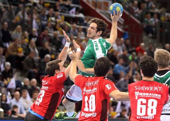 v. Jan Asmuth SG BBM Bietigheim Benedikt Brielmeier DJK Rimpar Wolves Panagiotis Erifopoulos SG BBM Bietigheim Max Emanuel SG BBM Bietigheim m Jan Schaffer DJK Rimpar Wolves DKB 2 Handball Bundesliga SG BBM Bietigheim DJK Rimpar Wolves xfskrx