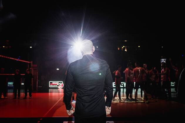 Berlin Germany 12 11 2017 Coach Luke Reynolds BR Volleys playing the Volleyball Bundesliga season 2017 2018 between Berlin Recycling Volleys SVG Lueneburg