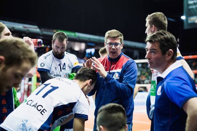 Berlin Germany 12 11 2017 Stefan Huebner Huebner Lüneburg playing the volleyball Bundesliga season 2017 2018 between Berlin Recycling Volleys SVG Lüneburg