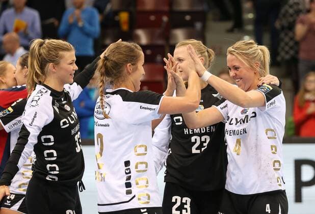 Ludwigsburg Handball EHF Champions League SG BBM Bietigheim vs MNE Buducnost Cheers Tess Wester BBM Mia Biltoft BBM Valentyna Salamakha BBM Charris Rozemalen BBM