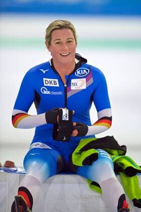 Eisschnelllauf Heerenveen 12.11.2017 Weltcup Saison 2017 2018 3000 m Frauen Damen Claudia Pechstein (GER) *** Speed u200b u200bskating Heerenveen 12 11 2017 World Cup season 2017 2018 3000 m women ladies Claudia Pechstein GER