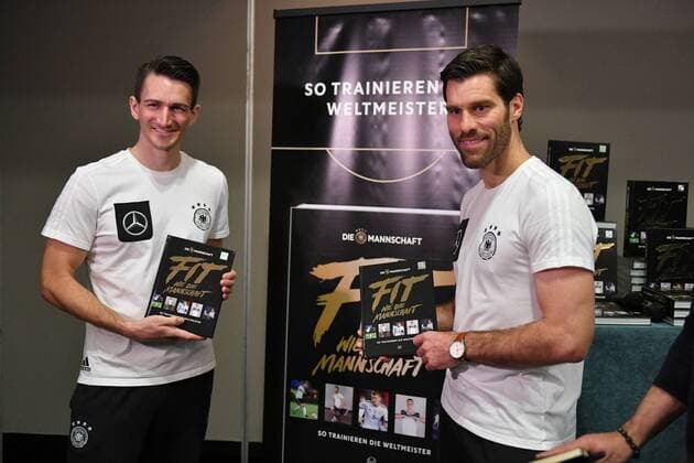 GER Press Release FSP Germany GER vs France FRA 13 11 2017 Hyatt Hotel Cologne Deutz GER Press Conference FSP Germany GER vs France FRA pictured picture shows Before the PK the book presentation of the fitness coaches of team Nicklas Dietrich li and Yann Benjamin Kugel re the book have also written Fit as the team is the name of the book nordphotox xMeuter nordphoto00351